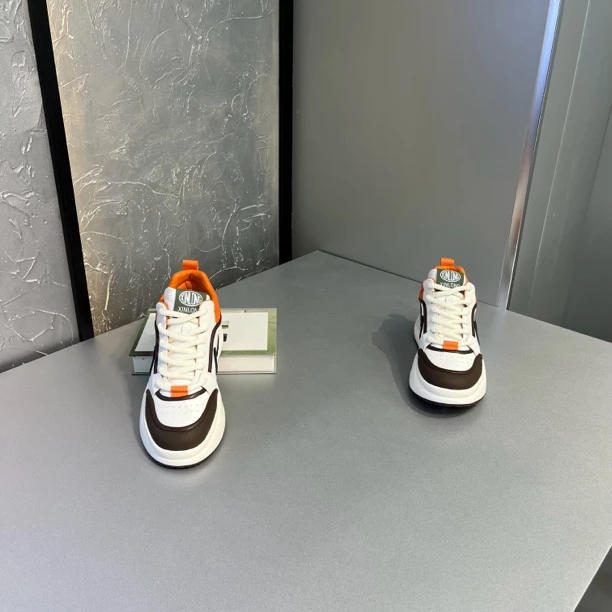 OK2-919男士秋冬新款皮面软底时尚简约轻奢休闲运动鞋