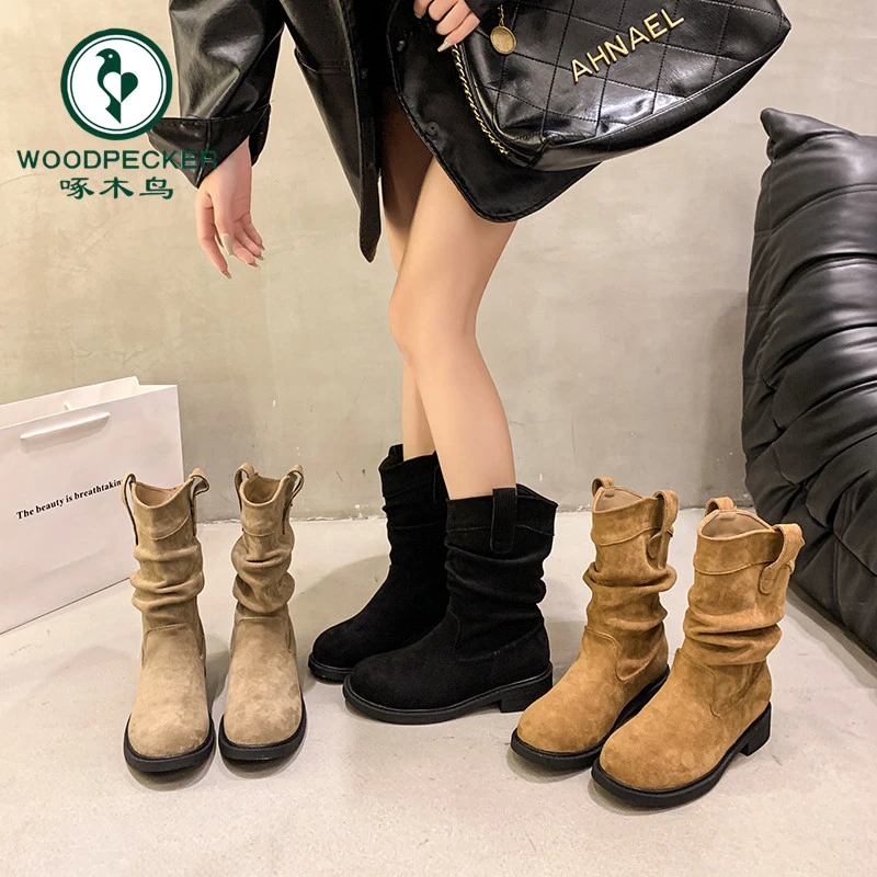 啄木鸟平底短靴女2024年新款秋冬款超火堆堆靴圆筒套筒爆款中筒靴