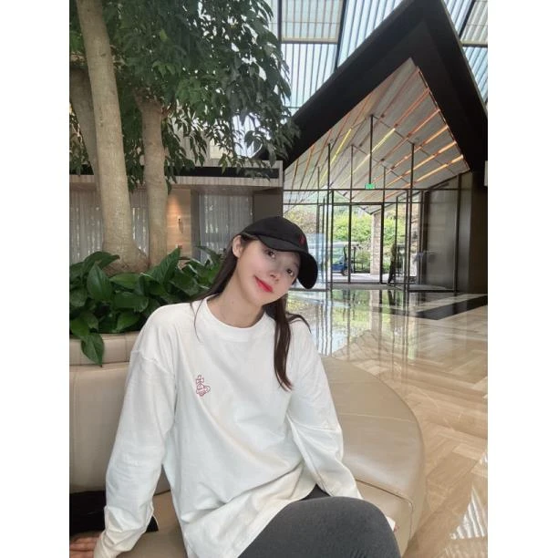 BETTERJOELAY-薄绒【宇宙来信】时尚宽松长袖T百搭休闲基础款KH1122