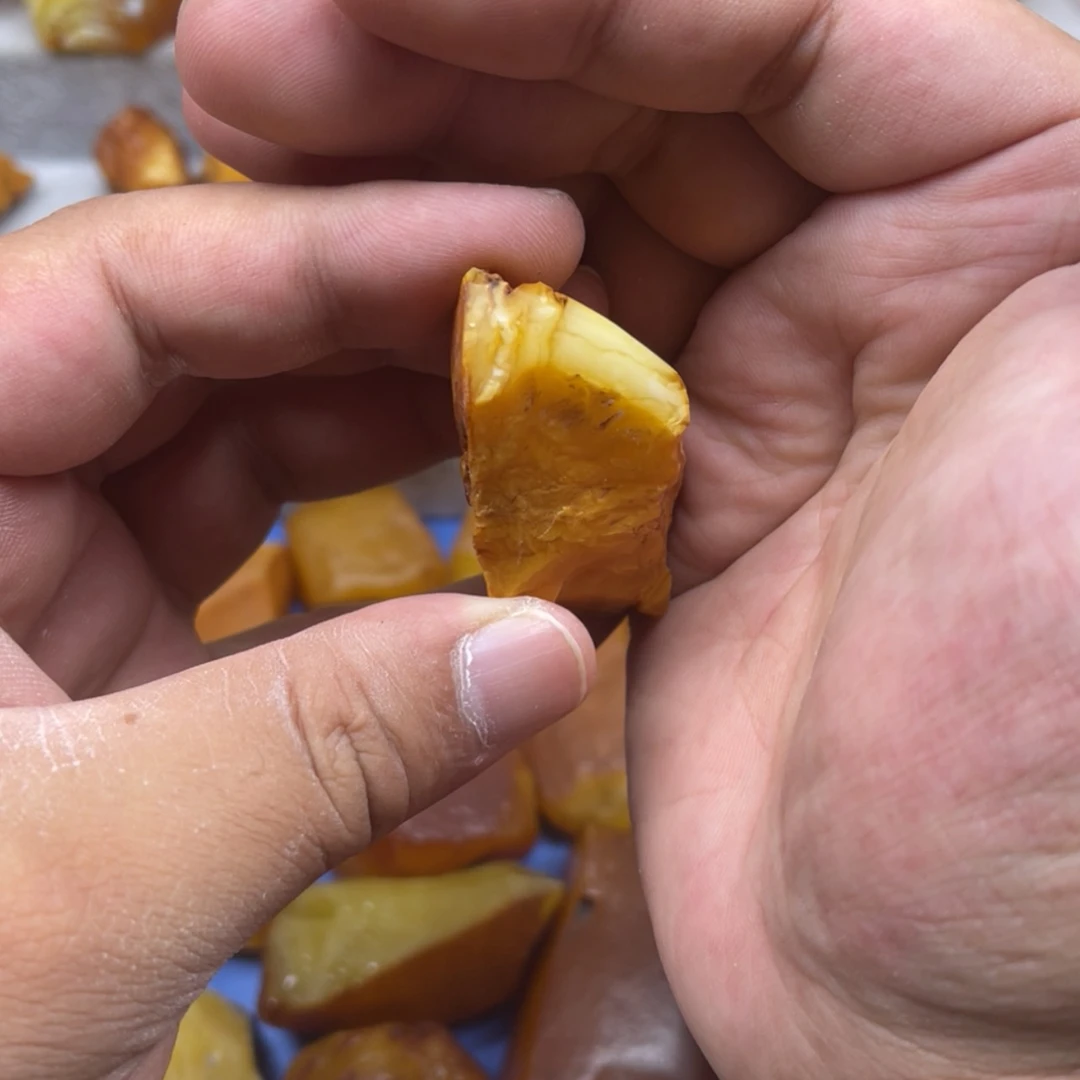 【闪购商品】定制蜜蜡未镶嵌吃**枚