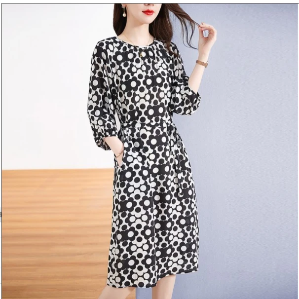 【佳润服饰】82393036春夏超显瘦连衣裙长款时尚