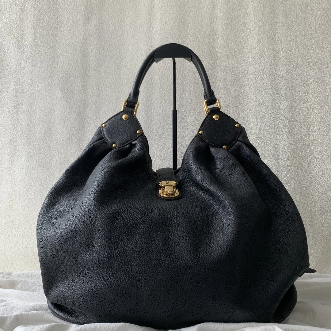 95新 LouisVuitton/路易威登 时尚黑色复古全皮镂空单肩月光女神