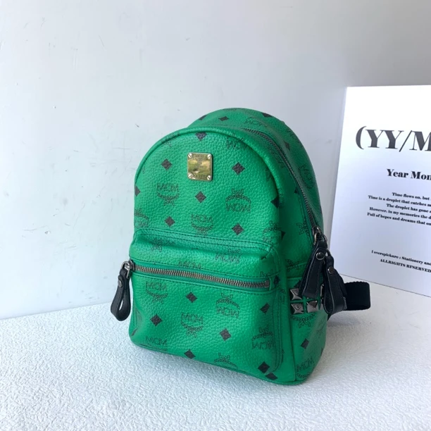 95新 MCM 绿色印花双肩包