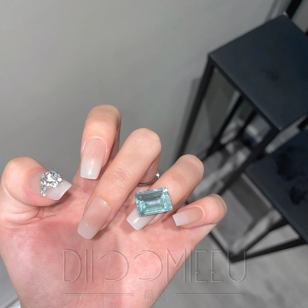 【冰晶】缇觅高级简约361浅粉蓝短款全华子钻纯手工可拆卸式穿戴甲