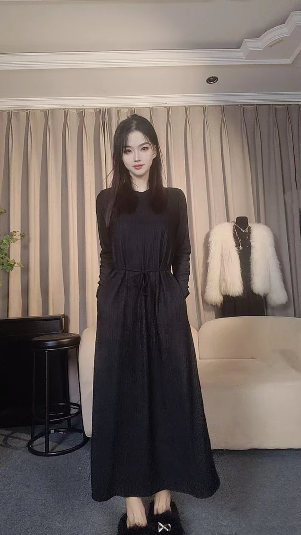 秋季新款风情万种时尚连衣裙女秋季显瘦百搭宽松垂感A字裙