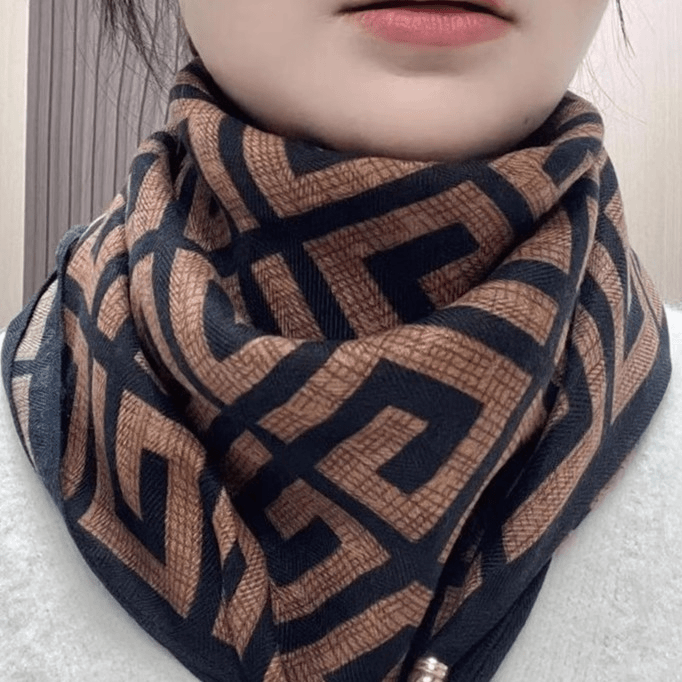 秋冬季新款气质百搭护颈保暖围巾洋气领巾丝巾韩版金球磁扣小丝巾