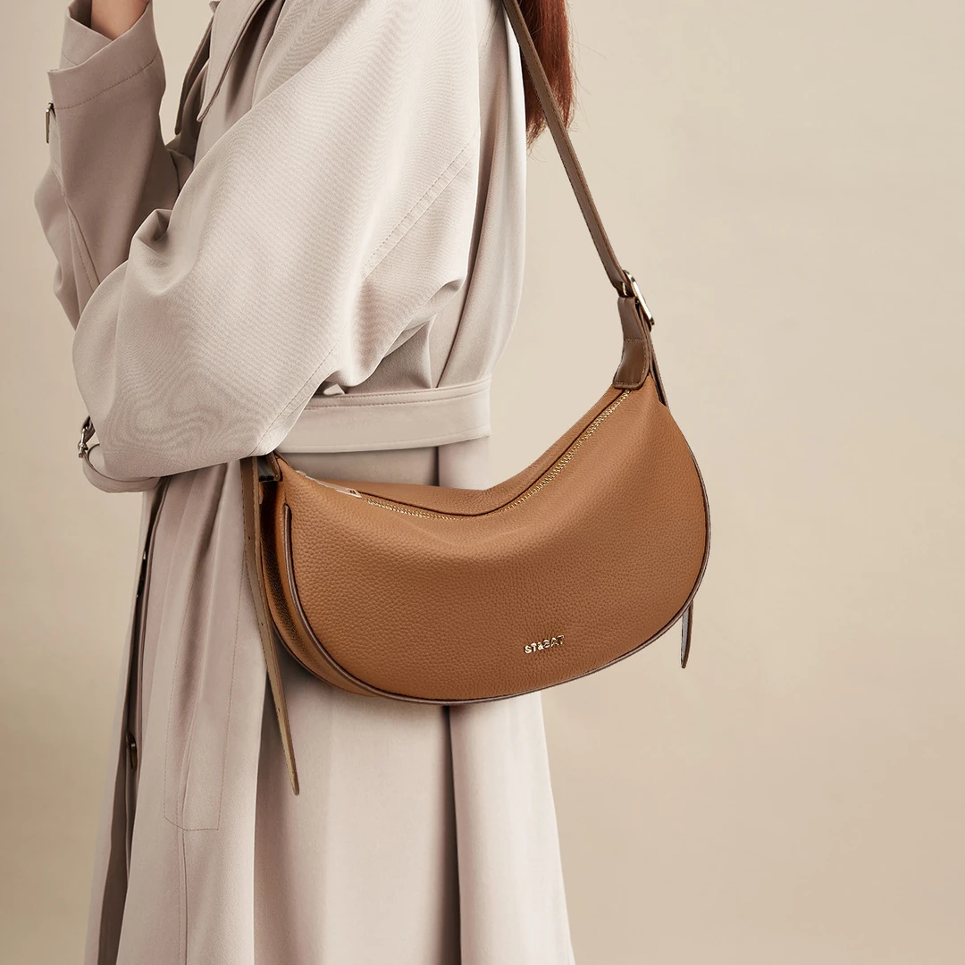 星期六包包女2024爆款休闲单肩包斜挎包头层牛皮腋下包月牙包