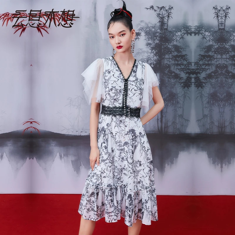 云思木想夏新款设计感印花荷叶袖链条时尚女士气质连衣裙10728