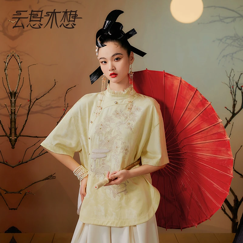 云思木想新中式2023秋季新款新中式绣花立领女装衬衫10863