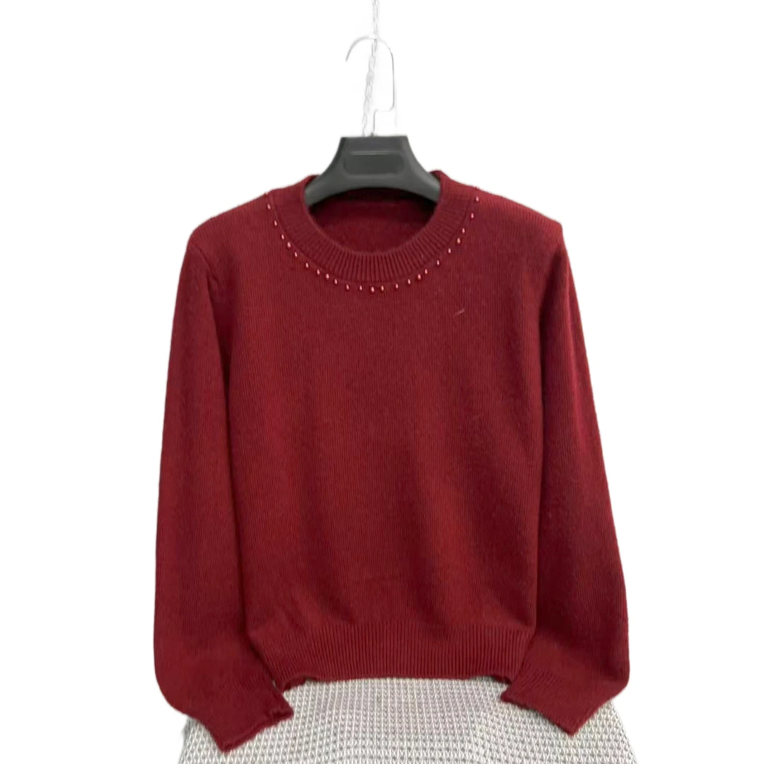 15812  领口珠珠装饰  纯色  简约  百搭  休闲  毛针织衫