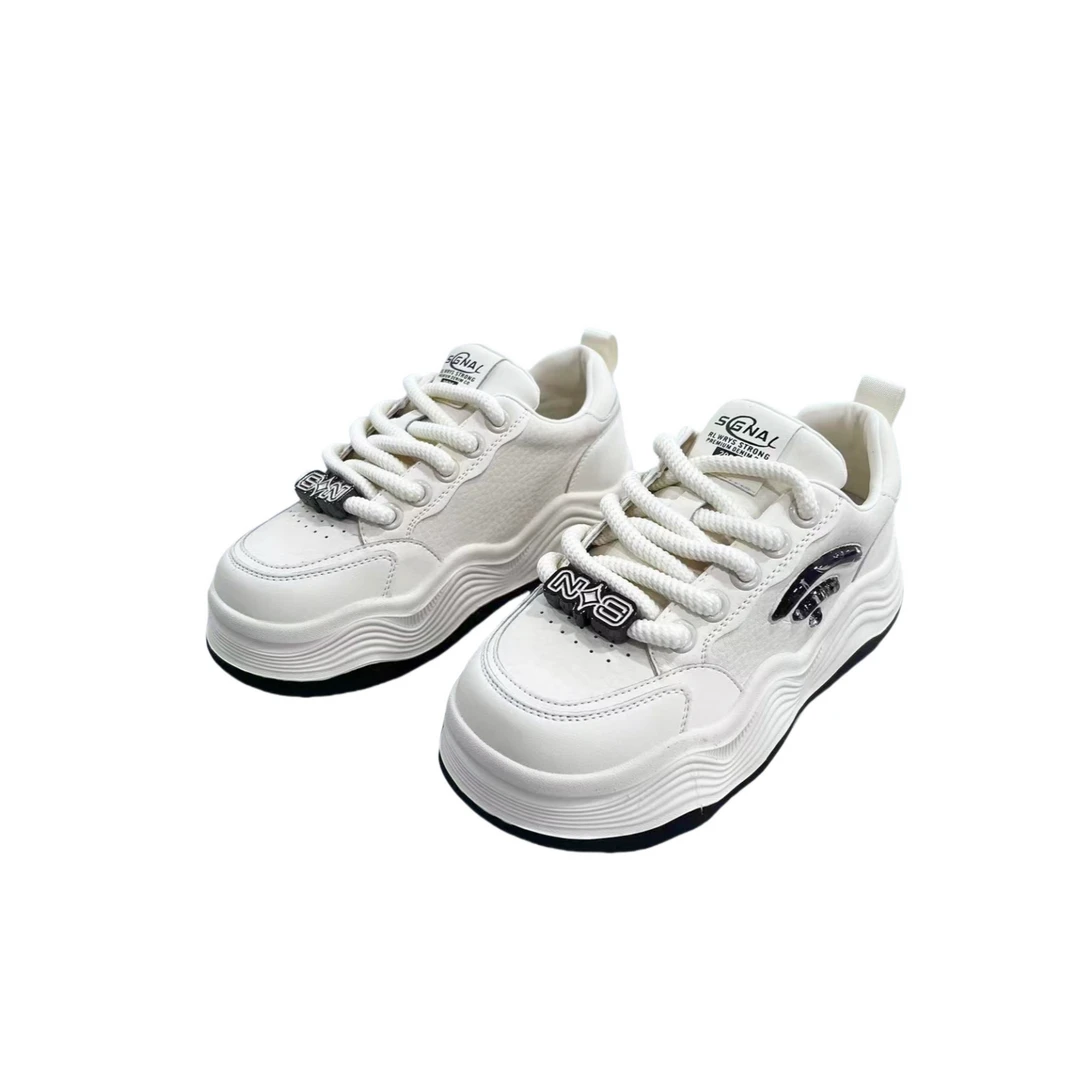 756  字母  WiFi图  舒适  百搭  潮流  时尚休闲鞋