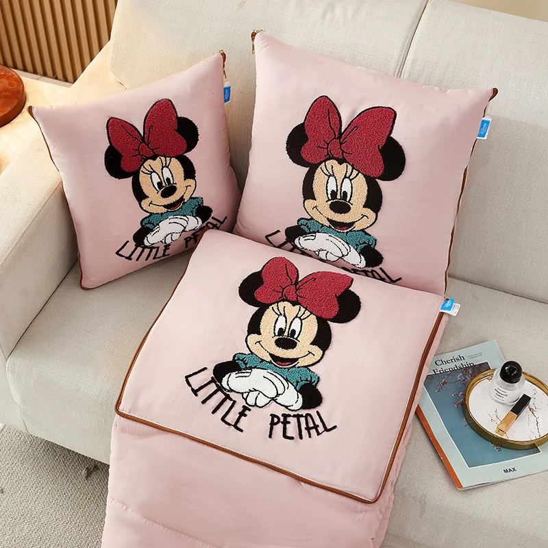 A【四季米鼠粉大号】 多功能二合一折叠车载抱枕被