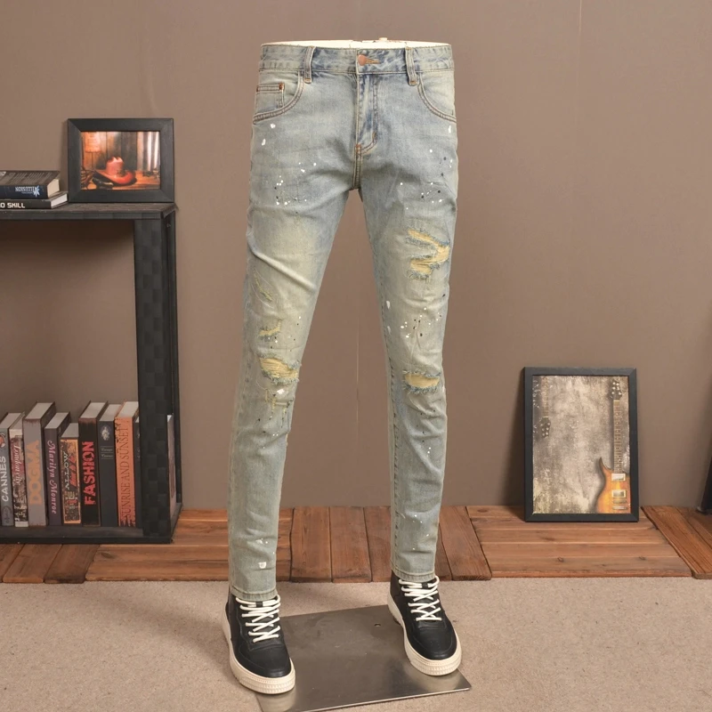 夏薄款复古做旧浅色破洞牛仔裤男潮牌弹力修身补丁休闲紧身小脚裤