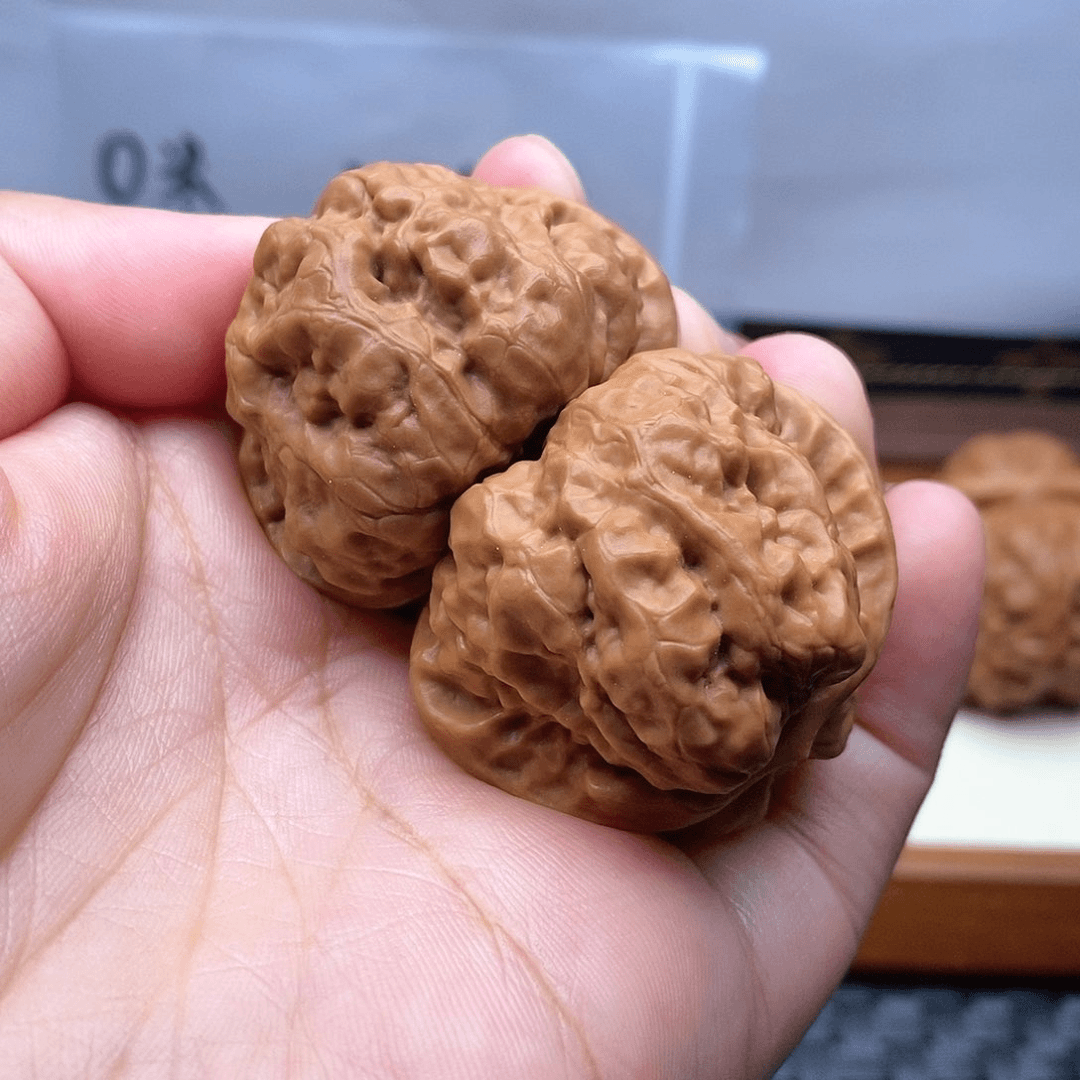 文玩核桃把件边39左右