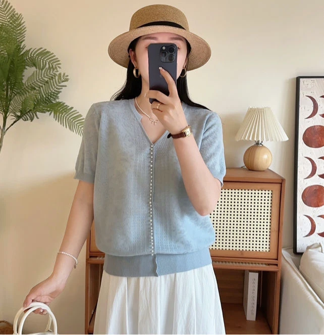 夏季新款欧根纱小 V领洋气针织衫时尚蕾丝珍珠上衣