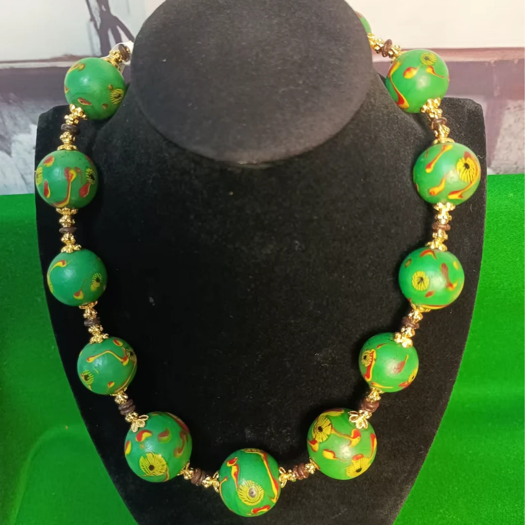 101609凤眼中古琉璃项链