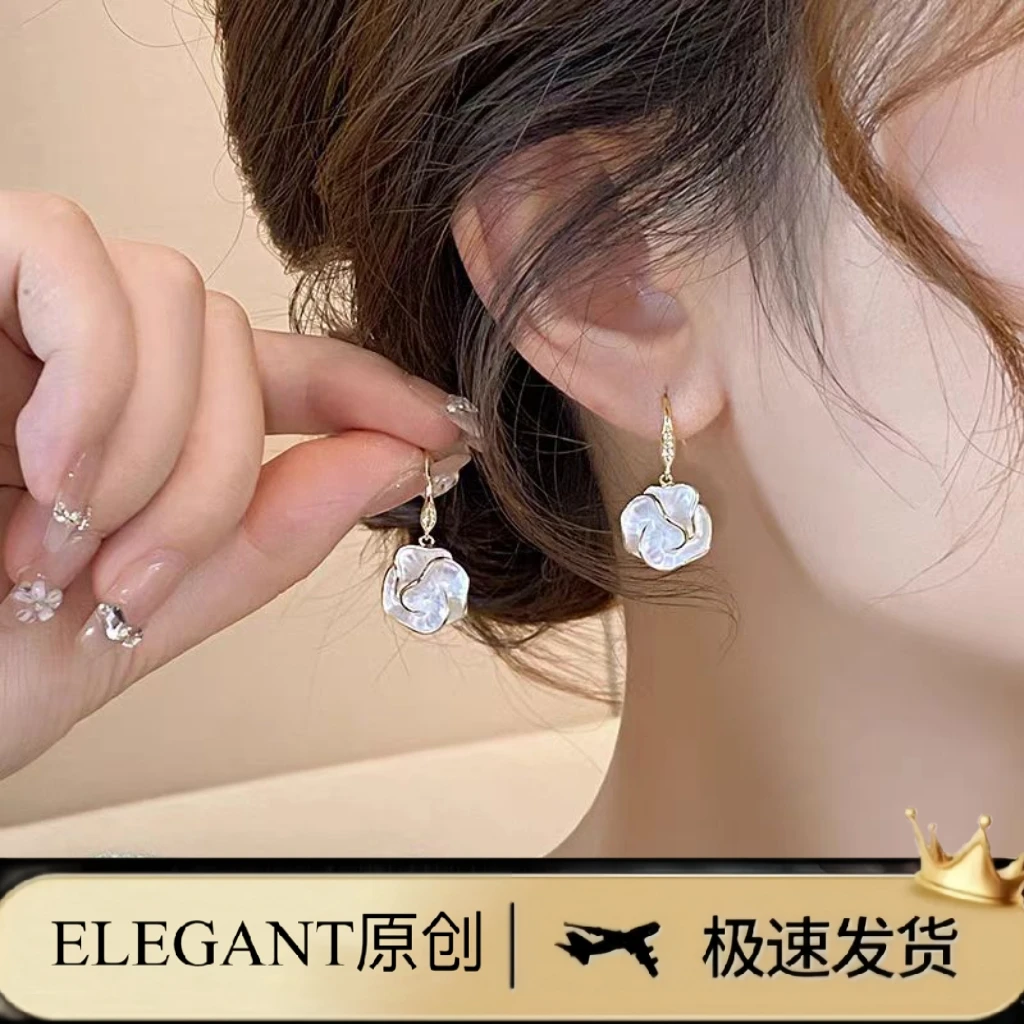 铜合金耳饰 8009「白山茶」小清新百搭甜美山茶花高级感气质耳环