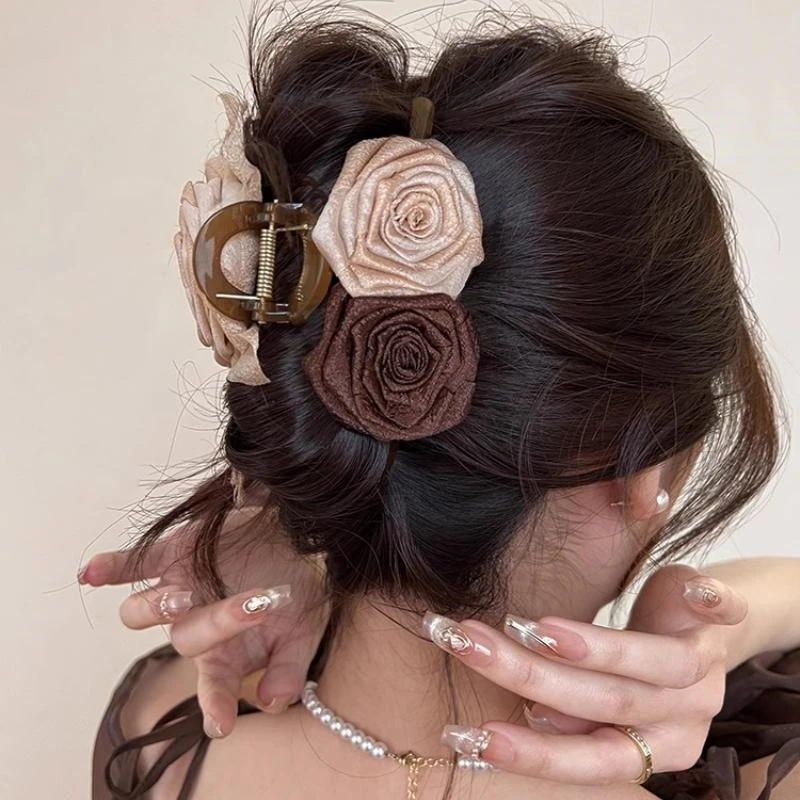 【新疆包邮】干枯玫瑰花朵抓夹女高级感后脑勺发夹鲨鱼夹发饰发抓