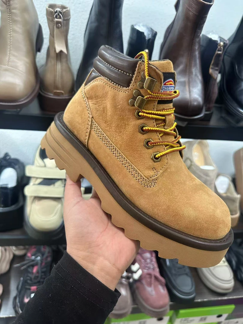 马丁靴厚底加厚百搭款