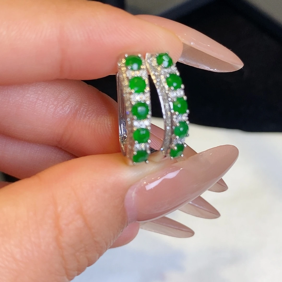 翡翠耳饰18K金镶嵌切割面绿蛋面镶嵌耳包