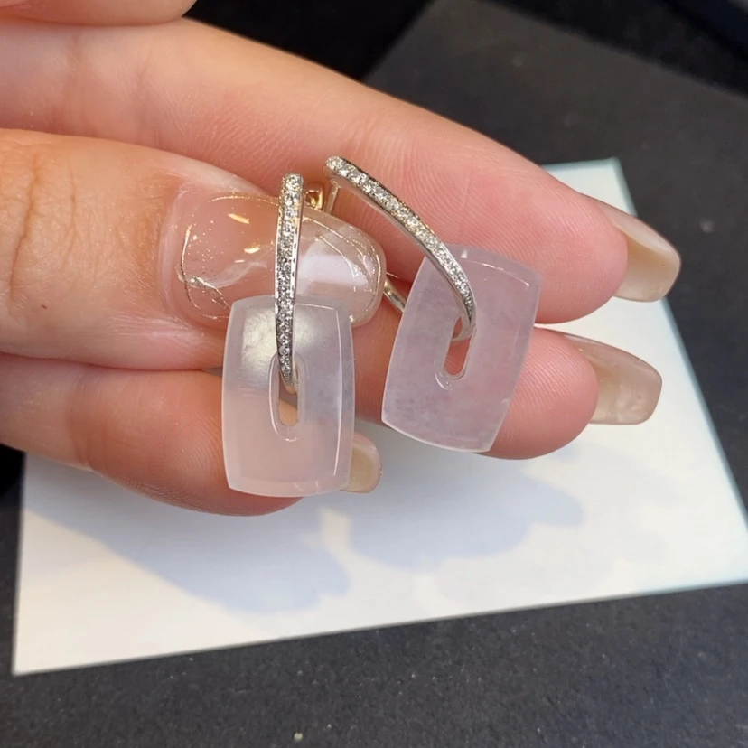 【闪购商品】翡翠耳饰18K金镶嵌白冰福贝