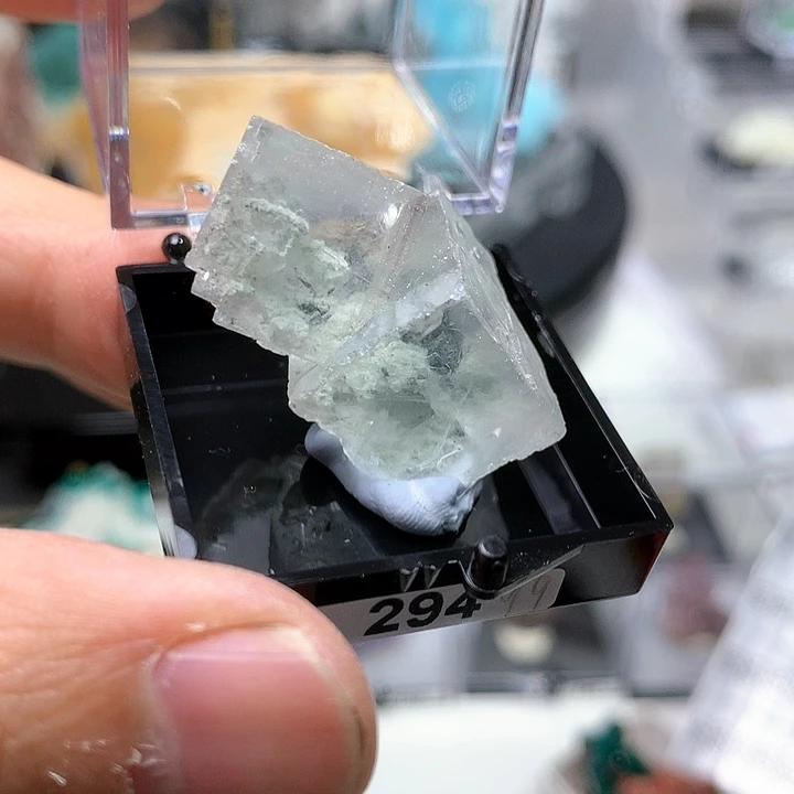 294 三水矿物标本摆件