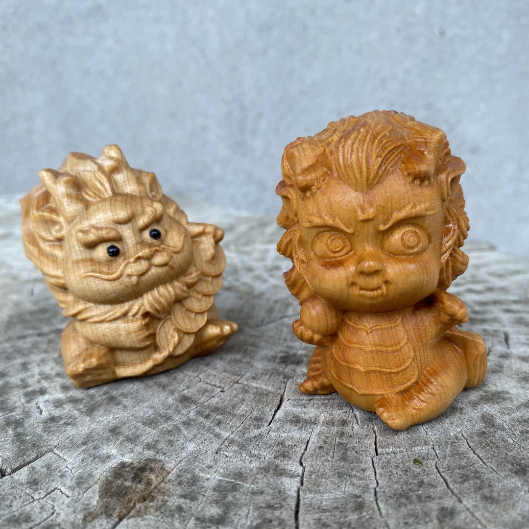 崖柏木雕龙年卡通生肖龙木质小摆件桌面装饰品车载摆件