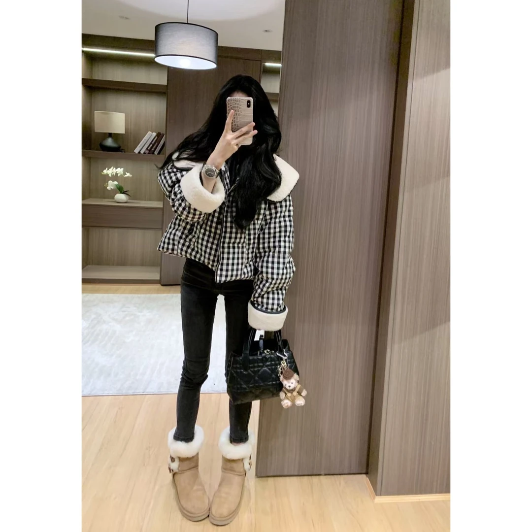 时尚设计感百搭短款面包服女冬季高级感气质加厚保暖格子翻领外套