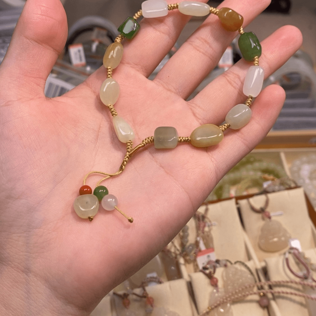 【闪购商品】和田玉手链未镶嵌黄**?