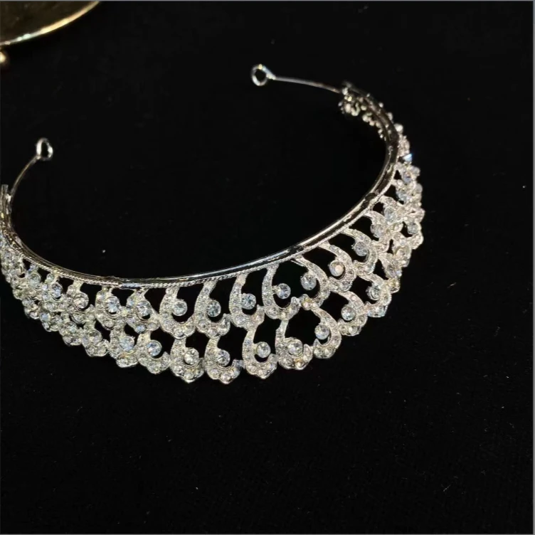 7011      精致气质简约大气时尚百搭新娘皇冠   婚纱婚礼头饰