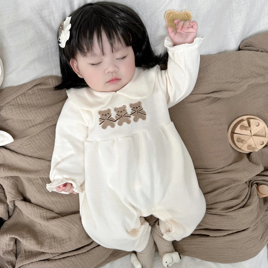 2023秋装新款韩版婴儿可爱小熊连体衣男女宝宝洋气棉质爬服外出服