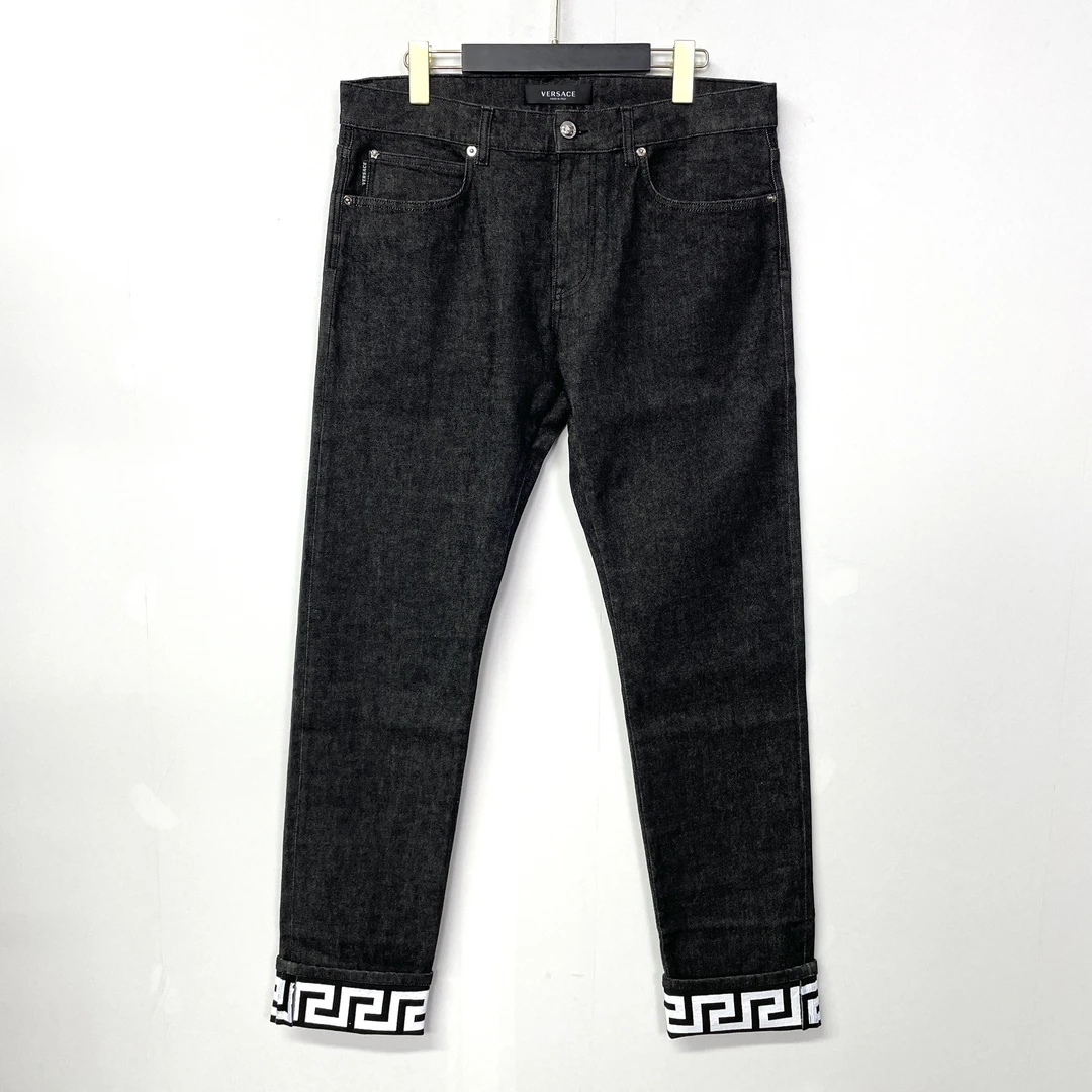 全新未使用 Versace/范思哲 经典回纹黑色牛仔裤