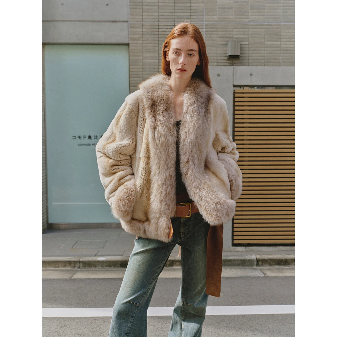 付智恩 巴黎画报 复古柔软双色狐狸毛领绵密柔软獭兔毛皮草外套冬