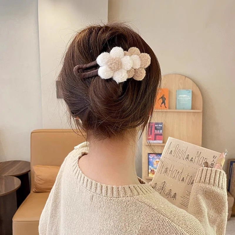 鸭嘴夹花朵发夹女23年新款高端后脑勺盘发抓毛绒发卡鸭嘴夹子头饰
