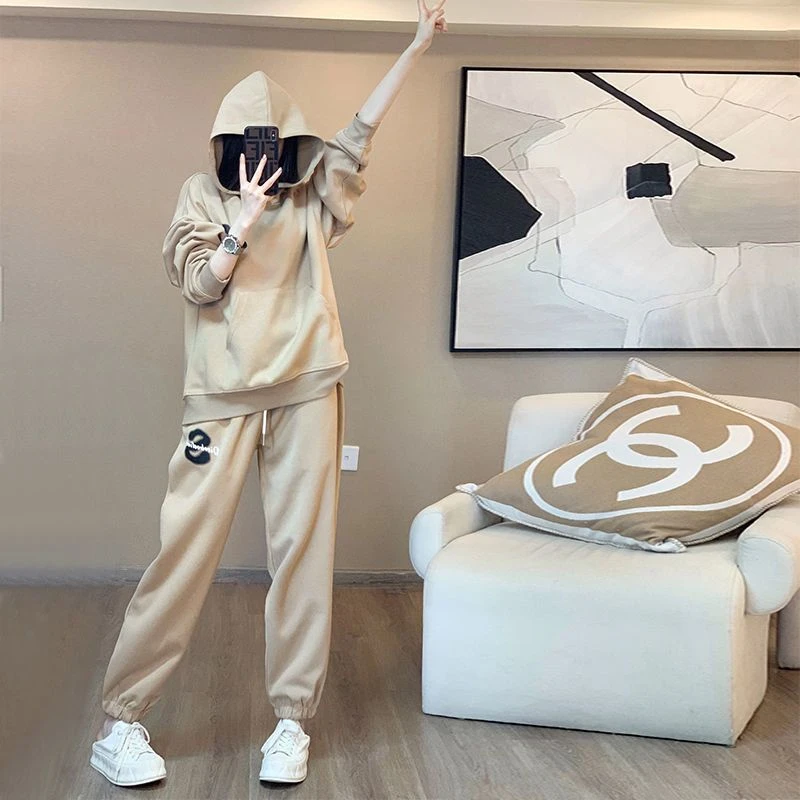 春秋季洋气网红显瘦套装女宽松休闲时尚韩版减龄学院风连帽两件套