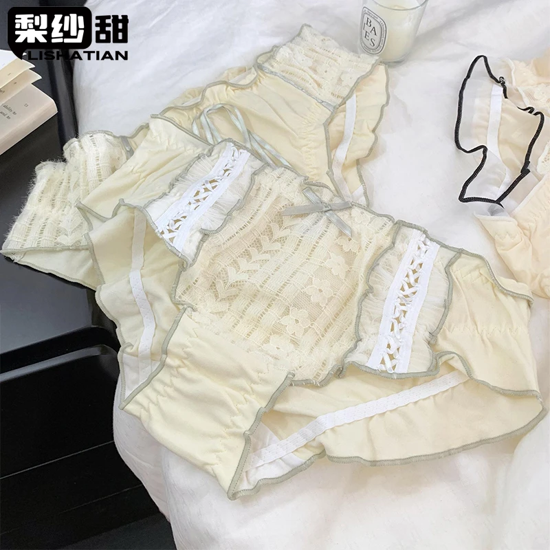 梨纱甜日系奶油色蝴蝶结内裤女款镂空透气薄款舒适低腰包臀三角裤