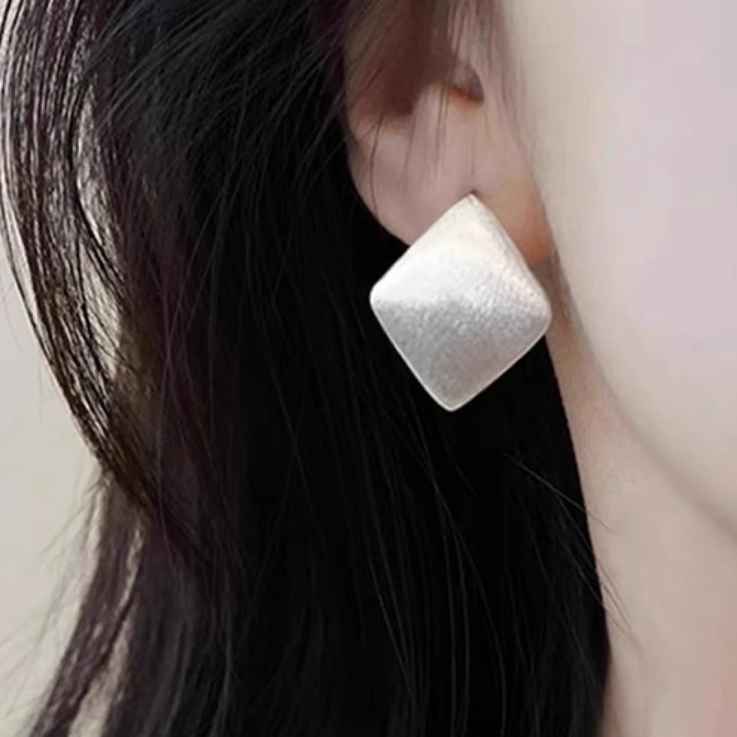 足银耳饰 纯银耳扣耳环女990拉丝菱形耳钉时尚个性新款潮气质耳饰