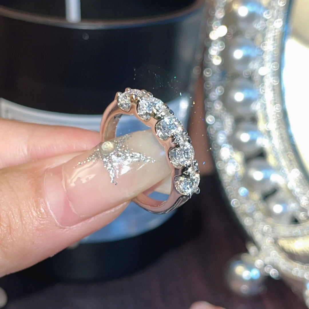 925银莫桑石戒指 【五公主】经典时尚莫桑钻镶嵌求婚婚戒排戒