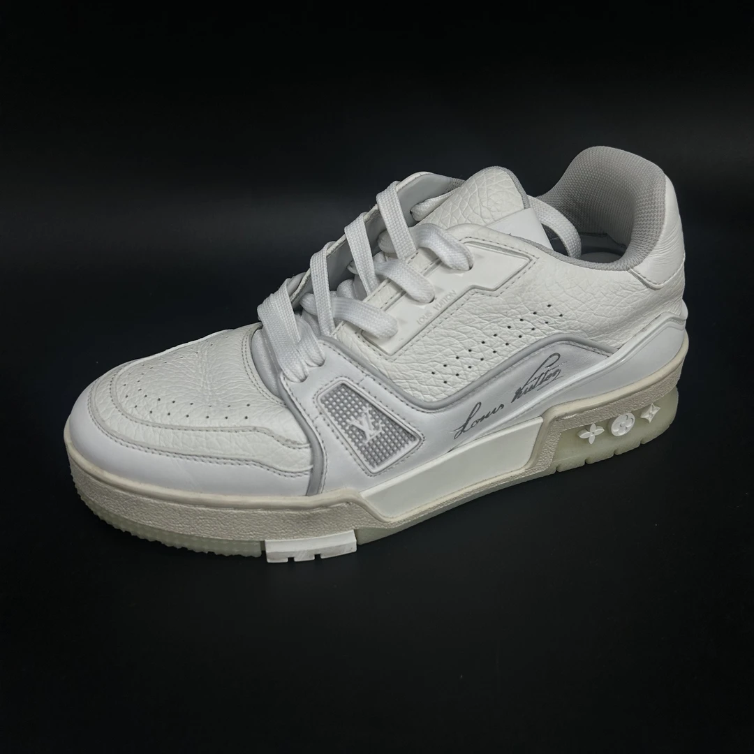 99新 LouisVuitton/路易威登  白色trainer低帮板鞋35.5xxs322