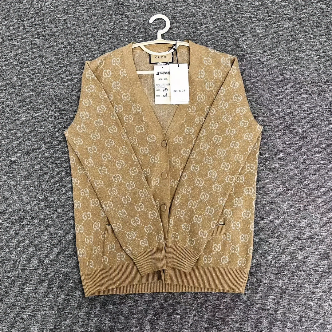 全新未使用 GUCCI/古驰 金色满印休闲长袖毛衣jxsc0009