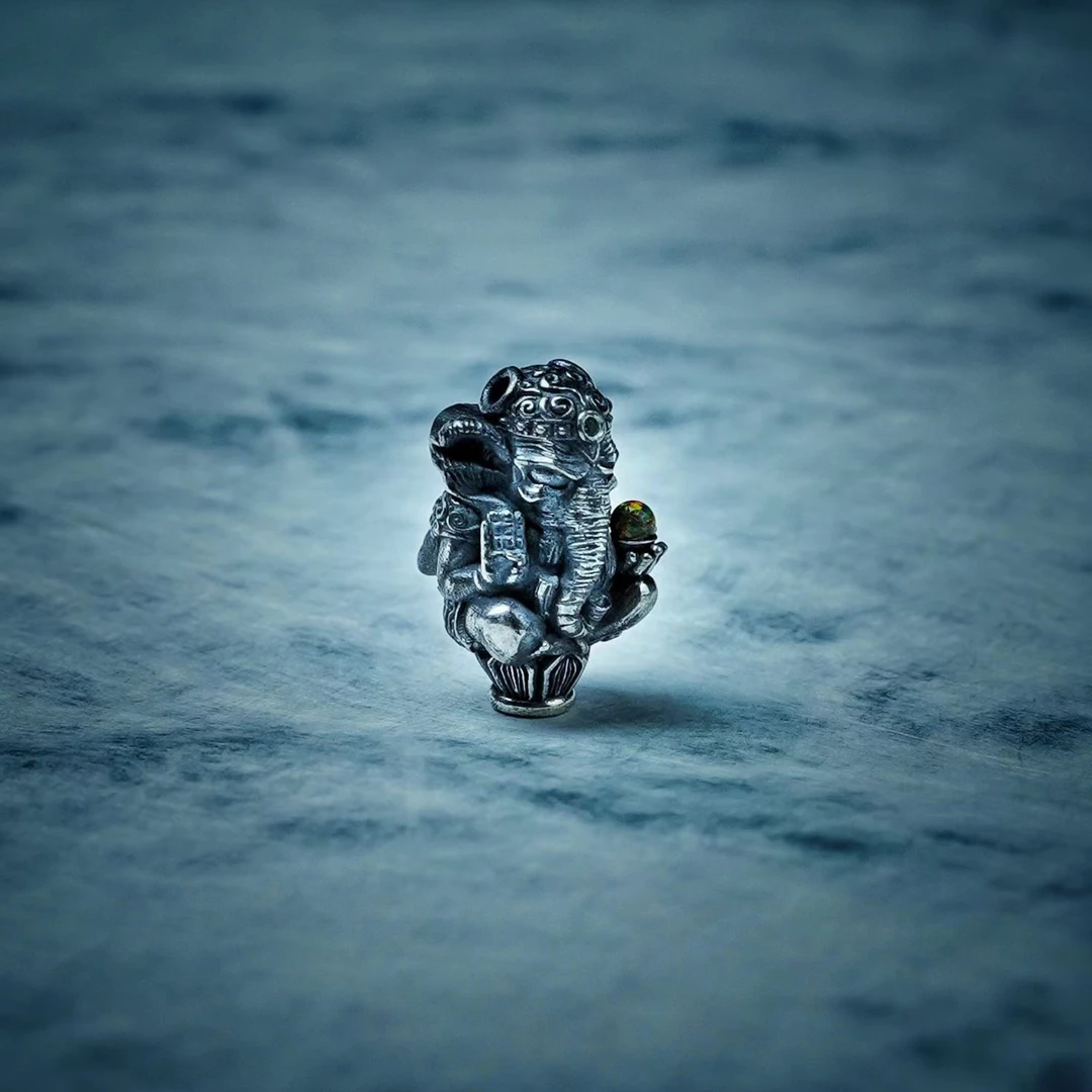 925银银制品 象S三通 文玩配饰 一件 单颗 （多样性发货发其一）