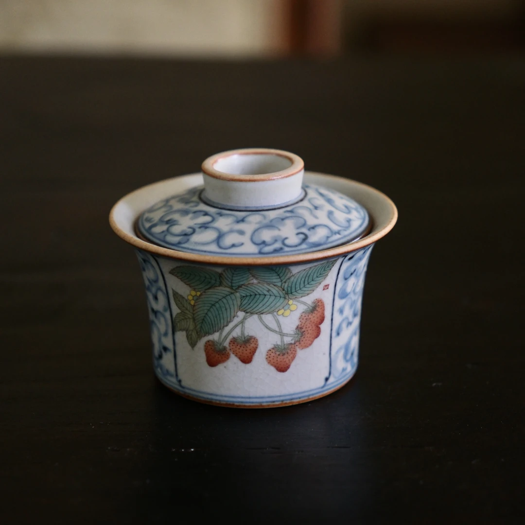 【云长】祥云开窗草莓马蹄盖碗（150ml）