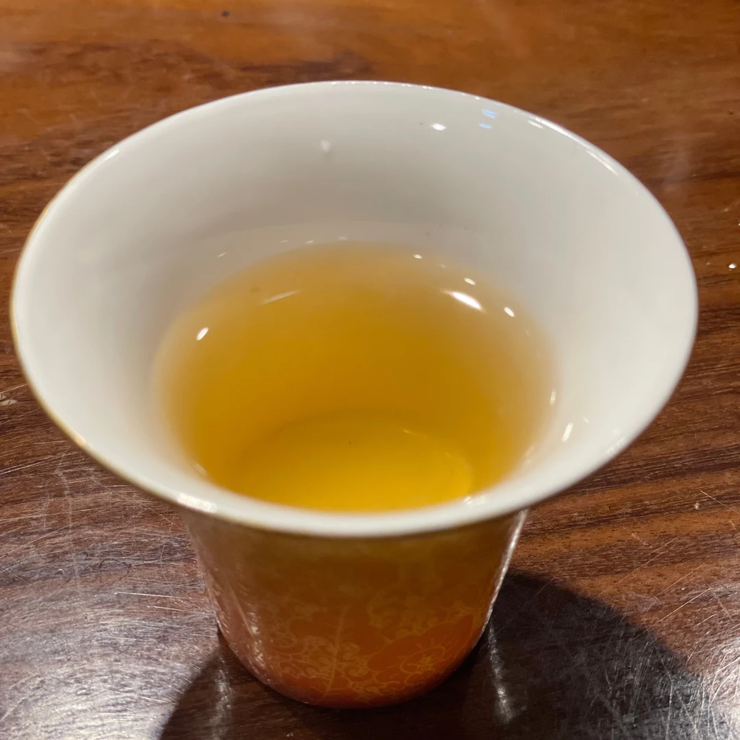 半日贤茶馆 不知 初识 久别 系列茶品 老茶友砖用
