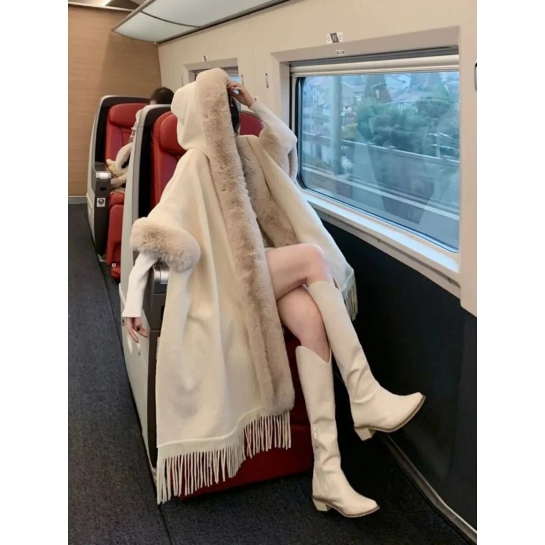 大毛领贵妃披肩防羊绒外套女秋冬季新款加绒加厚披风斗篷呢子大衣