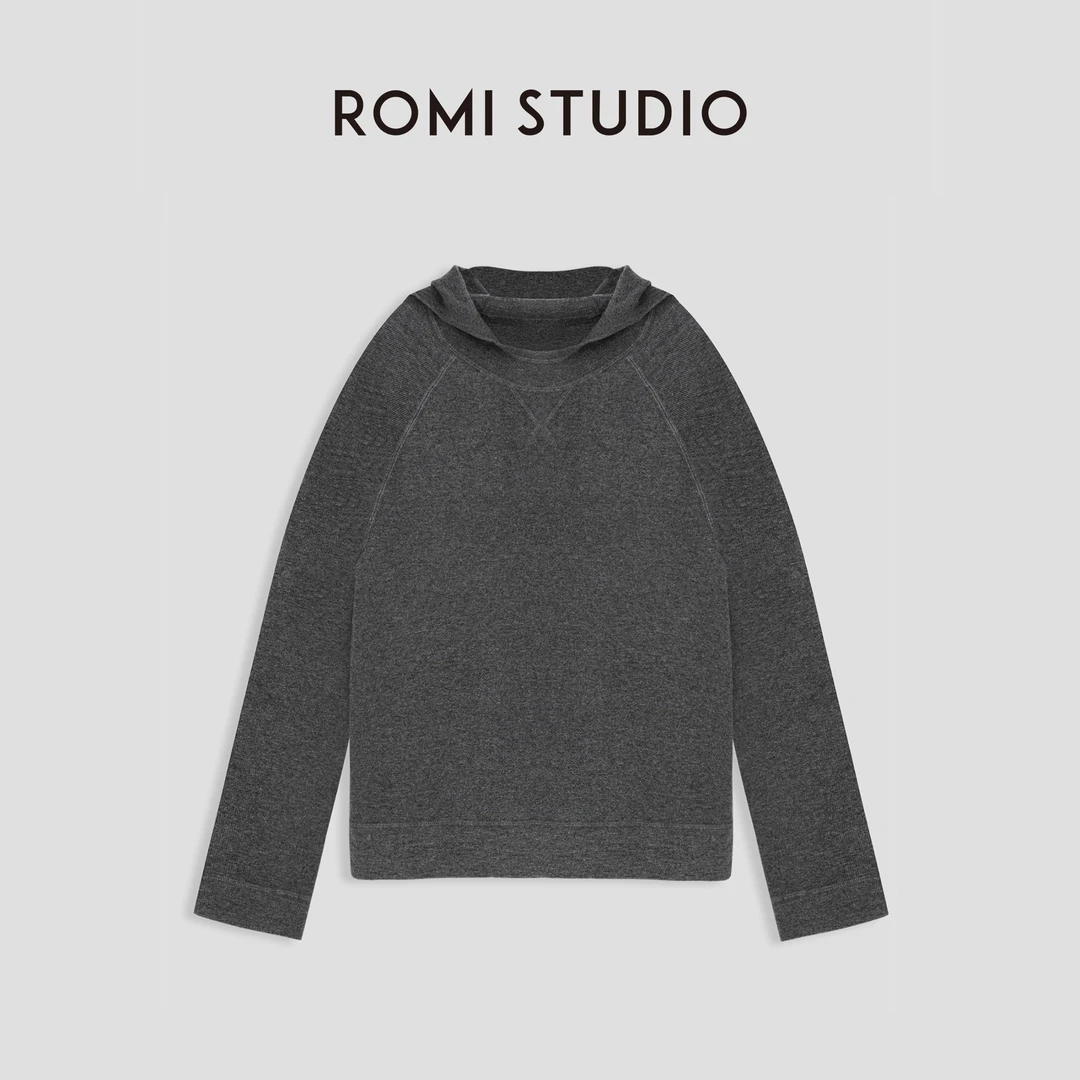 ROMI STUDIO“格雷高智 腔调穿搭100%绵羊毛休闲连帽毛衣23AWM230