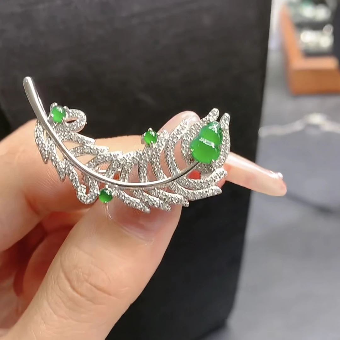 天然翡翠A货满绿葫芦胸针