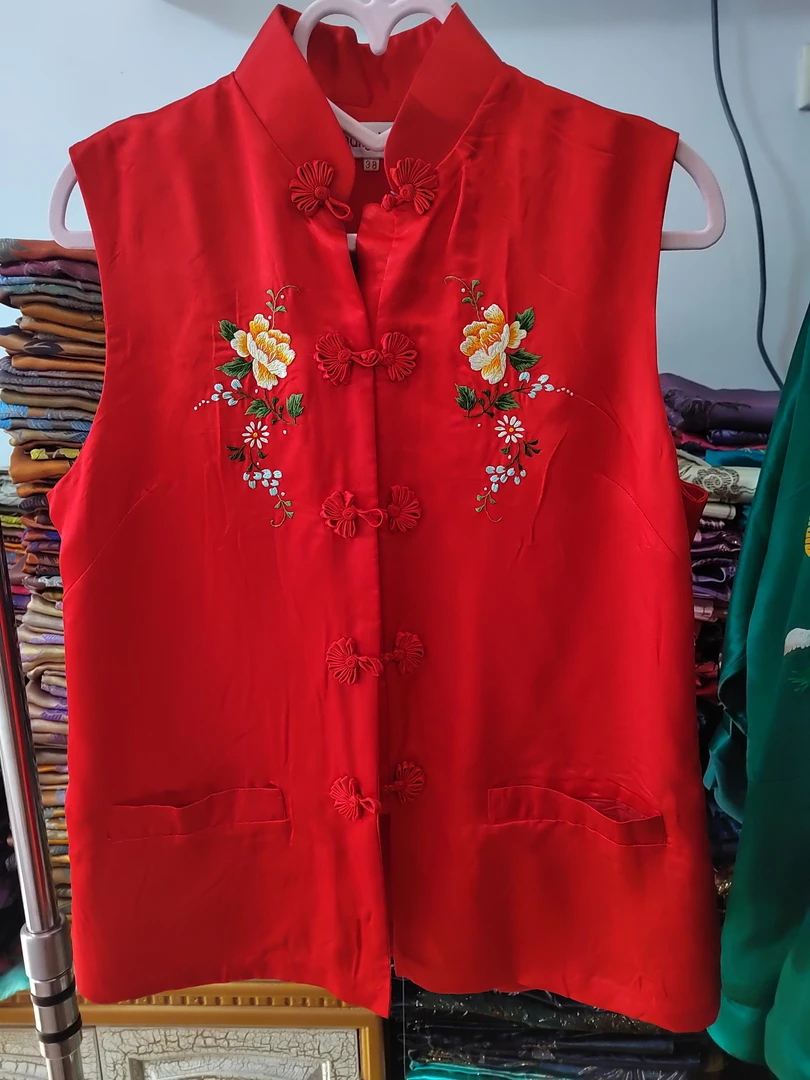 全新手工湘绣马夹