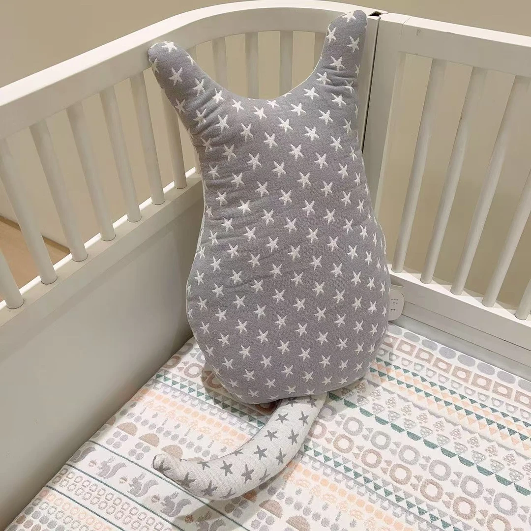 雅赞莱福猫 A类可水洗 宝宝靠枕透气