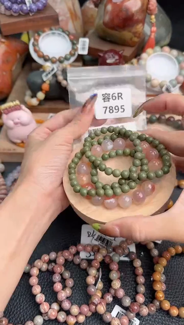 【闪购商品】石英质玉手链未镶嵌6R7895