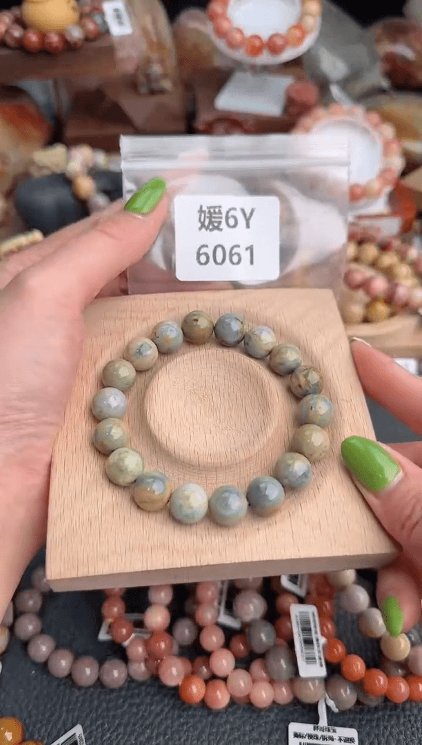 【闪购商品】石英质玉手链未镶嵌6Y6061